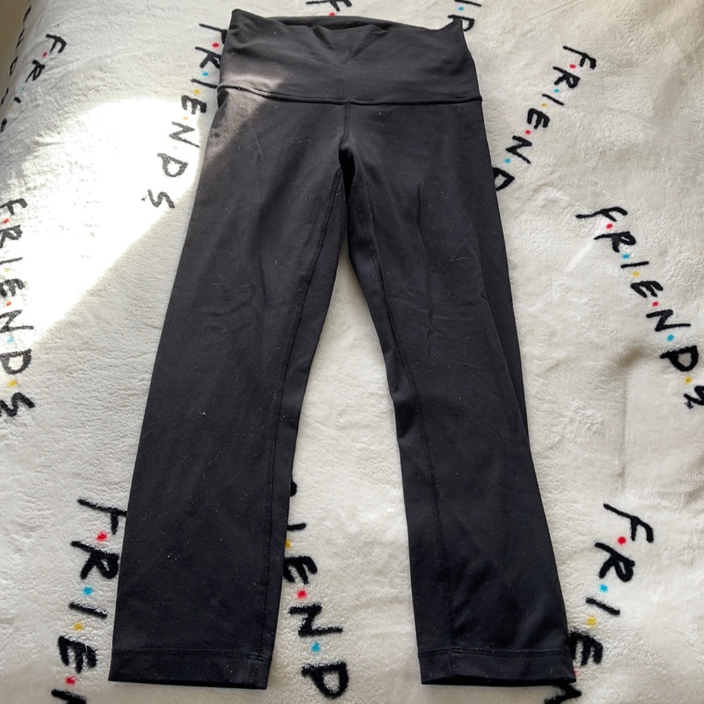 Black lululemon leggings